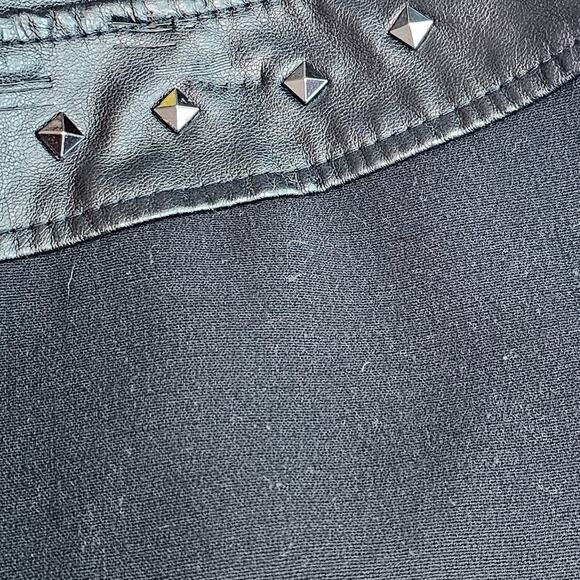 Tahari ASL Mini Skirt Women's 14W‎ Black Leather Studded  Detailed Plus Size - Picture 8 of 9